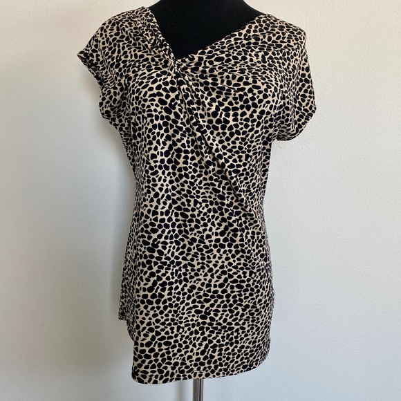 Vince Camuto Short Sleeve Top, S, EUC, Leopard Print Black/Tan - Picture 1 of 8